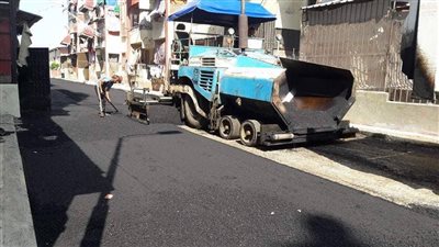 ضواحي بورسعيد: استكمال رصف الطرق وتركيب أعمدة إضاءة (صور)