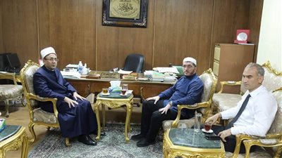 أمين البحوث الإسلامية يبحث مع وفد «داغستان» الاستفادة من الأزهر
