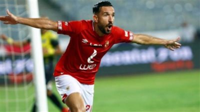 معلول يسجل الهدف الرابع للأهلى فى مرمى الإتحاد من ضربة جزاء