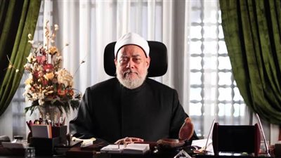 هل هناك طاعة لأبوين يأمران الابن بطلاق زوجته؟