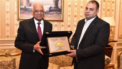 عبد العال يستقبل نجل النائب الراحل أحمد شرموخ