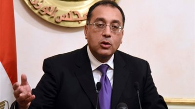 رئيس الحكومة يلتقي اليوم وزير التموين لبحث توافر السلع الأساسية