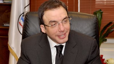 محافظ بني سويف: إيقاف محطات المياه إذا ثبت تلوثها بـ «بقعة الزيت»