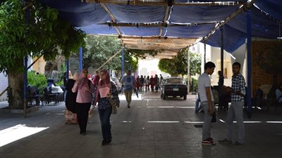 118 طالبًا يؤدون امتحانات القدرات بفنون تطبيقية حلوان