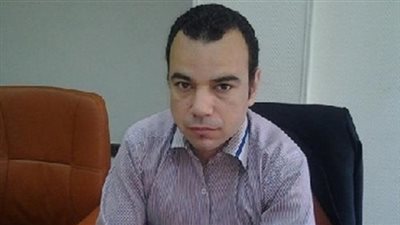 «عطية»: حملة حل الأحزاب الدينية تستمد قوتها من الدستور