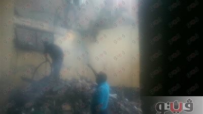 بالصور.. السيطرة على حريق بمصنع مهجور في شبرا الخيمة