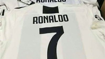 صحيفة إسبانية: يوفنتوس صمم قميص رونالدو برقم 7