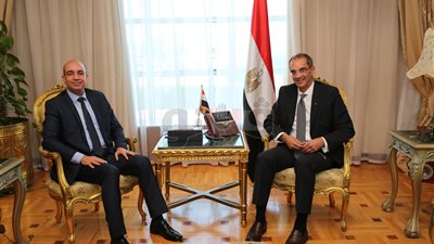 وزير الاتصالات: المجتمع الرقمي يساهم في ترشيد استخدام موارد الدولة