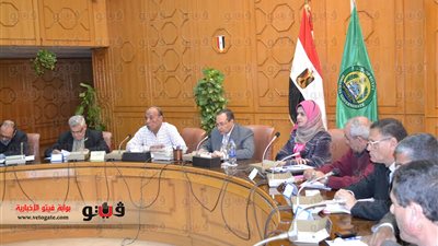 محافظ الإسماعيلية يناقش نتائج ورشة مخرجات الإبداع الحكومي