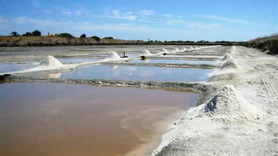 استمرار إغلاق ملاحات 