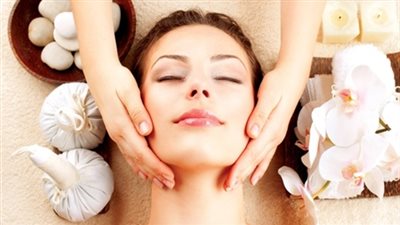 «الكاكاو والزبادي والعسل» للعناية ببشرتك الجافة في الصيف