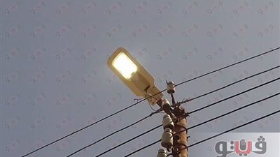 بالصور.. غضب أهالي «القرين» بالشرقية بسبب إضاءة كشافات الإنارة نهارا