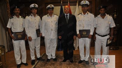 تكريم قوة أمنية بقسم القطامية رفضت 44 ألف جنيه رشوة