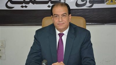 محافظ الدقهلية يتفقد سير العمل بمركز الأزمات والكوارث في المنصورة