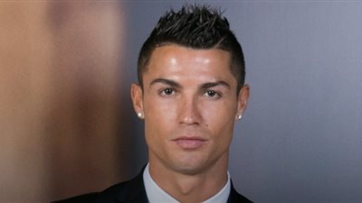 وكيل أعمال رونالدو: الرحيل عن ريـال مدريد تحد جديد للدون