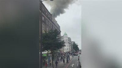 بالفيديو.. 35 رجل إطفاء يسيطرون على حريق بمطعم في بريطانيا