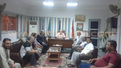 بالصور.. توقيع اتفاق مع عرب جمصة لمنع ظهور «البقر» في المصيف