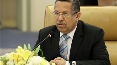 «بن دغر» يحذر من انفصال اليمن ويطالب بتطبيق النموذج الإماراتي