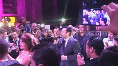 بالصور.. إيهاب توفيق يحيي حفل زفاف وليد سليمان