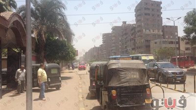 بالصور.. بدء إجراءات تقنين «التوك توك» بشبرا الخيمة