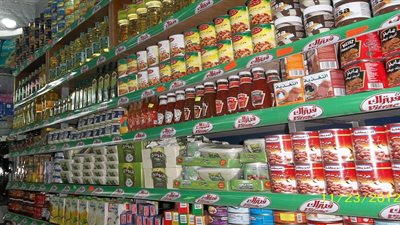 ضبط سوبر ماركت يبيع منتجات منتهية الصلاحية بالقليوبية