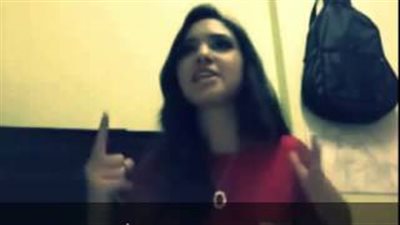 بالفيديو.. فتاة تفتح نيران النقد على محافظ الإسكندرية