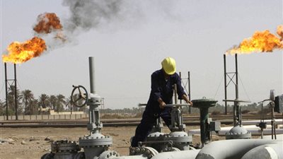 بضغوط أمريكية.. كوريا الجنوبية توقف استيراد النفط من إيران