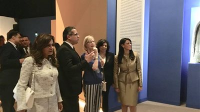 13 صورة ترصد تفاصيل معرض الكنوز الذهبية للفراعنة بموناكو