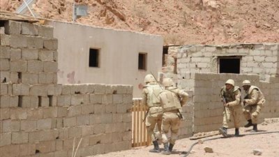 ضبط مخزن يحتوي على كمية كبيرة من الأسلحة والمتفجرات في رفح