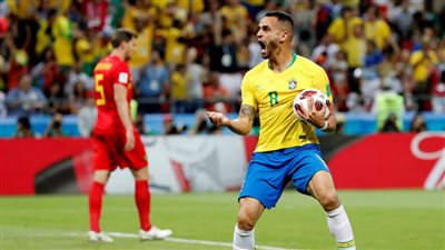 ريناتو أجوستو يحرز الهدف الأول للبرازيل في بلجيكا (فيديو)