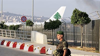 فريق تليفزيوني لبناني يتعرض للضرب على أيدي رجال الجمارك