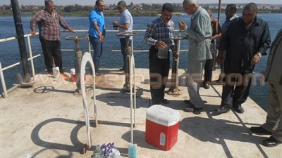 بالصور.. سحب عينات 4 محطات مياه بأسيوط لإعادة افتتاحها