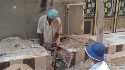 محافظ الشرقية يتابع توصيل خطوط الغاز الطبيعي بفاقوس (صور)