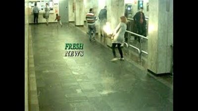 بالفيديو.. لحظة انفجار هاتف داخل حقيبة امرأة