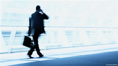 أزمة بين مدريد ولندن بسبب فتح حقيبة دبلوماسية