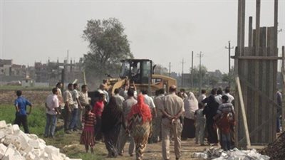 إصابة رئيس حي شرق شبرا الخيمة أثناء حملة لإزالة التعديات