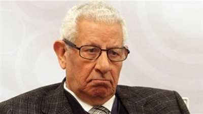 مكرم محمد أحمد يصدر بيانا بشأن قرار النائب العام بإحالته للتحقيق