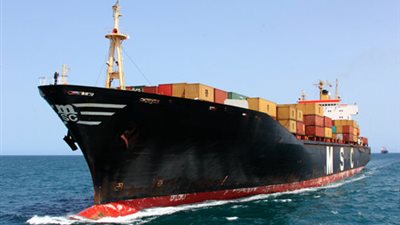 ثالث أكبر شركة للشحن البحري في العالم تغادر إيران