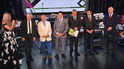 هاني شاكر ونادية مصطفى بحفل مهرجان الموسيقى والغناء (صور)