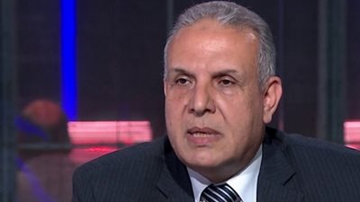 المالية: ضريبة 2.5% على كل شخص يبيع شقة أو أرضا