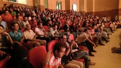 بالصور.. سامح حسين يشكر جمهور السويس لحضوره «أنا الرئيس»