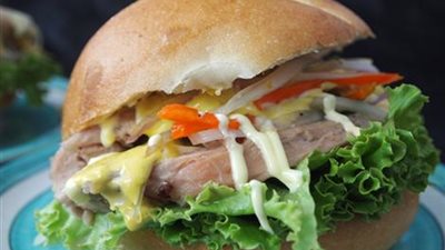 طريقة عمل سندوتش «ديك رومي مدخن» من الشيف «الحطيبي»