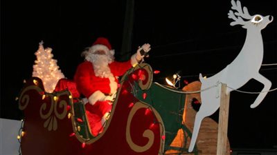 عربة بابا نويل أمريكية تتجول في الفضاء الإلكتروني وتوزع مليار هدية