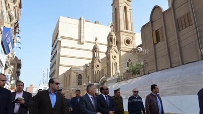 مساعد وزير الداخلية ومدير أمن المنوفية يتفقدان خدمات تأمين الكنائس