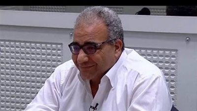 موقف طريف بين بيومي فؤاد وسيدة أثناء تأدية مناسك العمرة