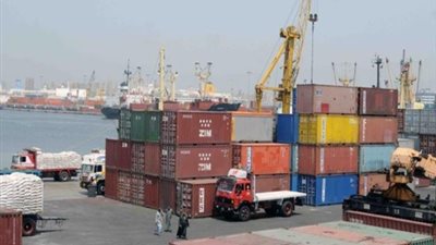 الإحصاء: 3.7% ارتفاعا بقيمة الصادرات في أبريل 2018