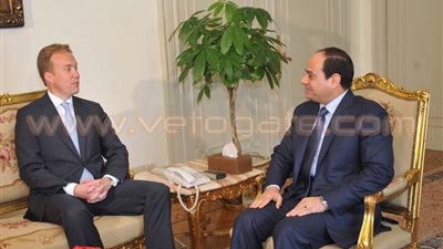 «السيسي» خلال لقائه وزير الخارجية النرويجي: مصر حريصة على توفير المناخ التشريعي الجاذب للاستثمارات.. يجب استئناف المفاوضات بين فلسطين وإسرائيل للوصول إلى التسوية النهائية