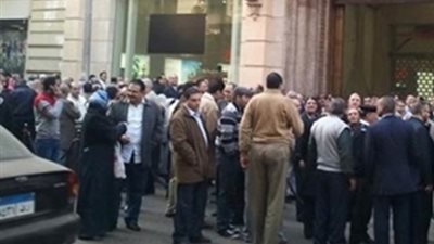 وقفة احتجاجية لعمال «التموين» بالفيوم أمام «الوزراء»