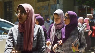 روشتة نفسية للطلاب وأولياء الأمور لاستقبال نتيجة «الثانوية العامة».. المجموع ليس مهمًا في تأمين وظيفة المستقبل.. الابن ليس مصدرًا لتحقيق أحلام عائلته.. السفر لمنطقة ريفية وقاية من التوتر 