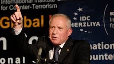 رئيس الشاباك السابق: إيران تريد السيطرة على مكة والمدينة